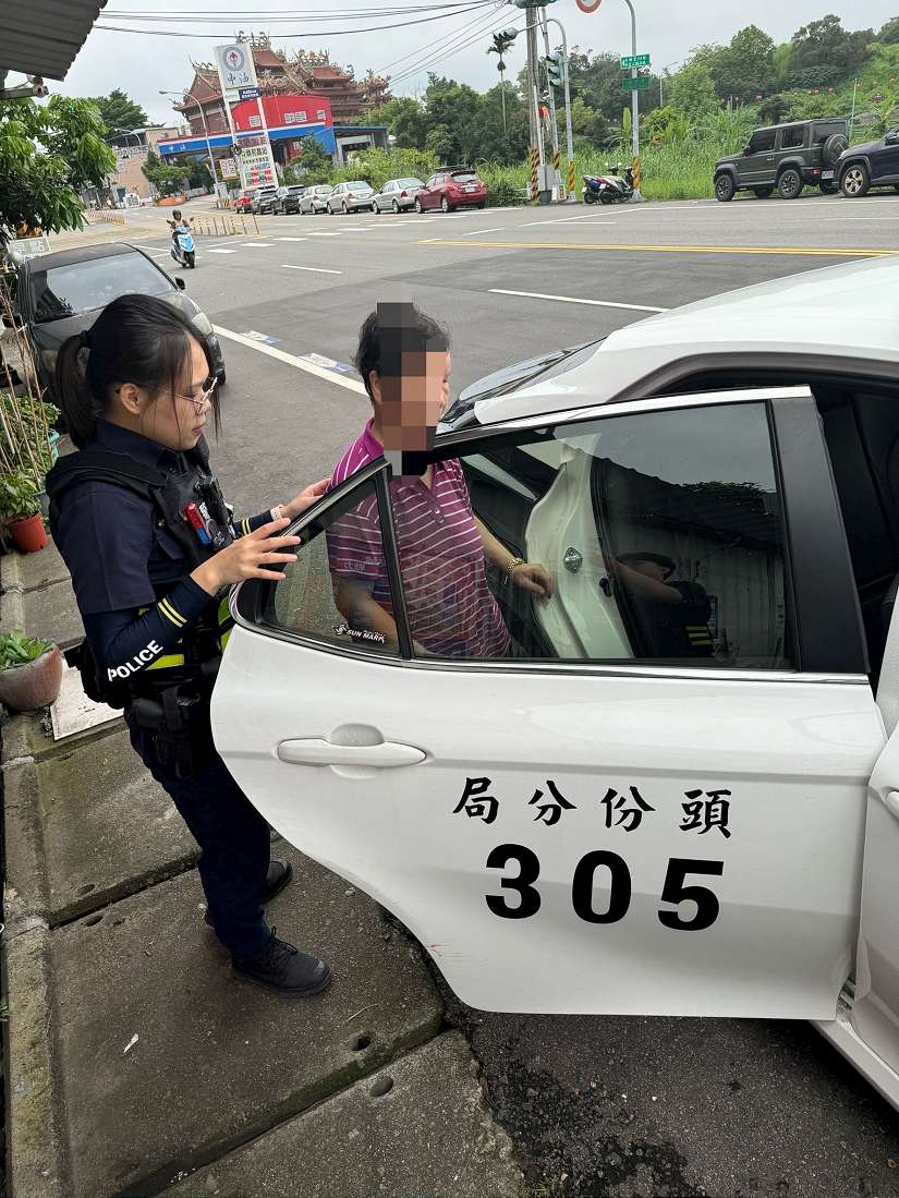 7旬失智婦手握現金買機車   頭份警積極協助返家