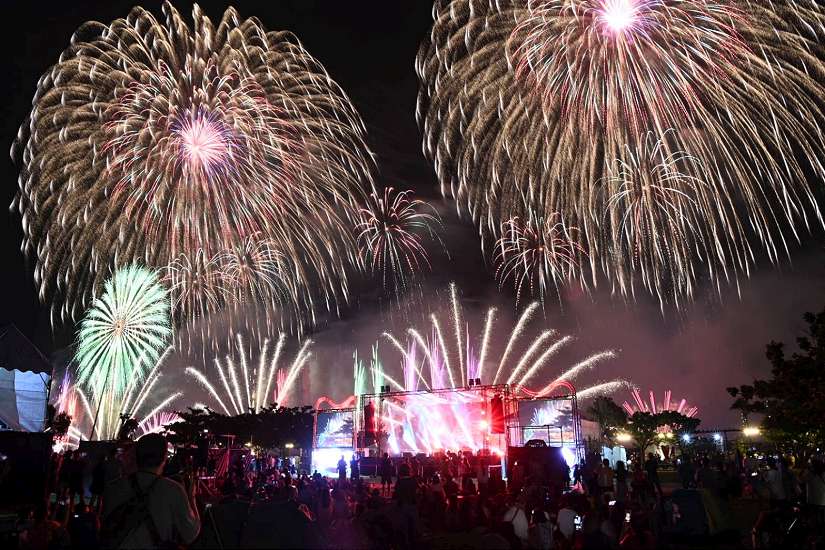 嘉義東石海之夏登場，高空煙火秀震撼全場