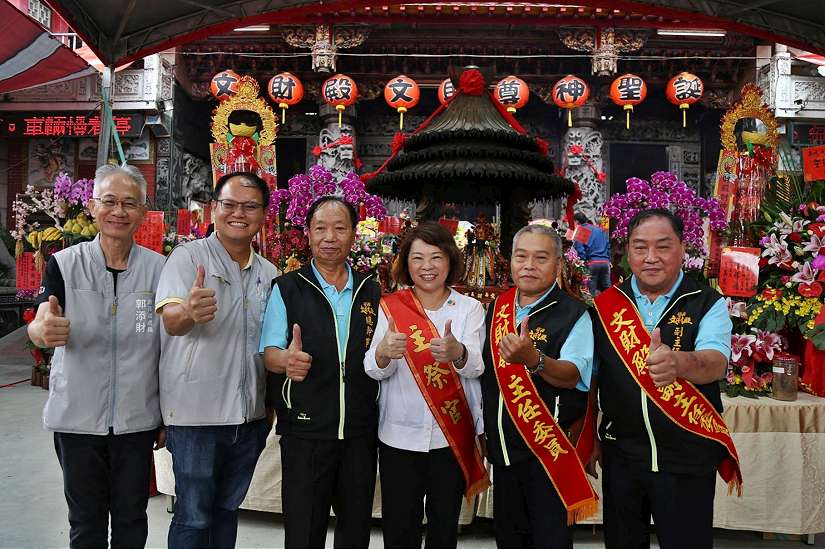 嘉義市文財殿尊神聖誕千秋　黃敏惠市長前往祝賀 並呼籲加強防颱準備