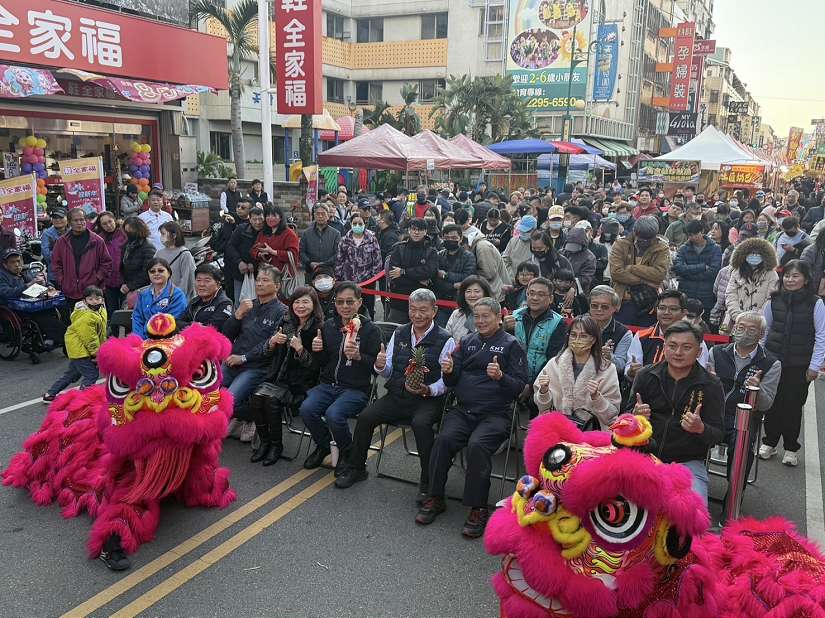 中市天津路年貨大街開跑！邀民購新衣、買年貨再祭60萬摸彩好禮