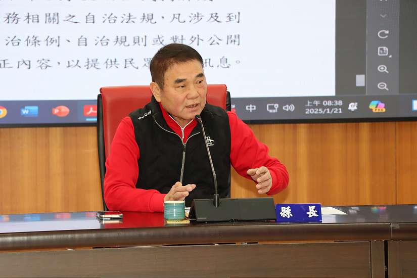苗栗縣長鍾東錦要求教育處先進行實驗中學可行性評估以明確數據說服中央支持