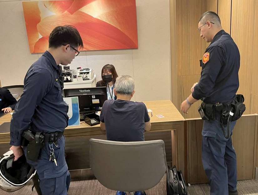急匯友人新臺幣300餘萬元  警銀機警阻詐護民眾財產安全
