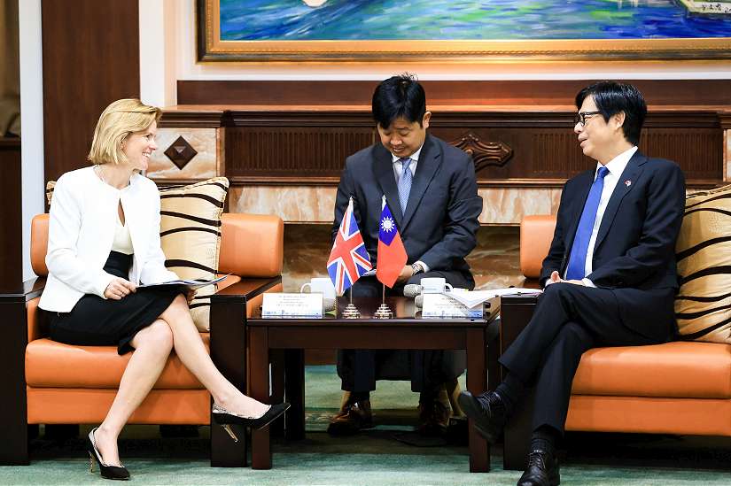 英國在台辦事處包瓊郁代表拜會陳其邁 雙方盼促進台英產業、教育合作