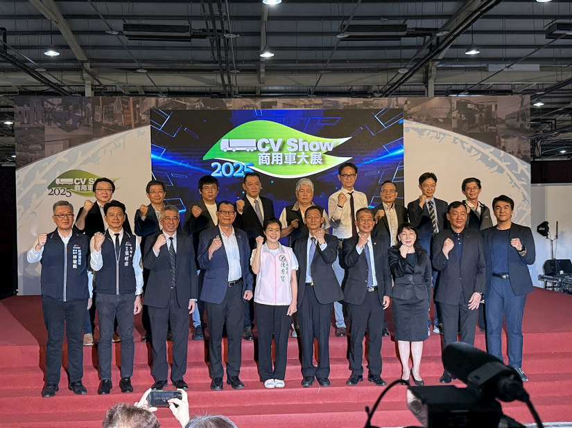電動公車開進2025商用車大展 台中Go交通行動服務體驗超人氣