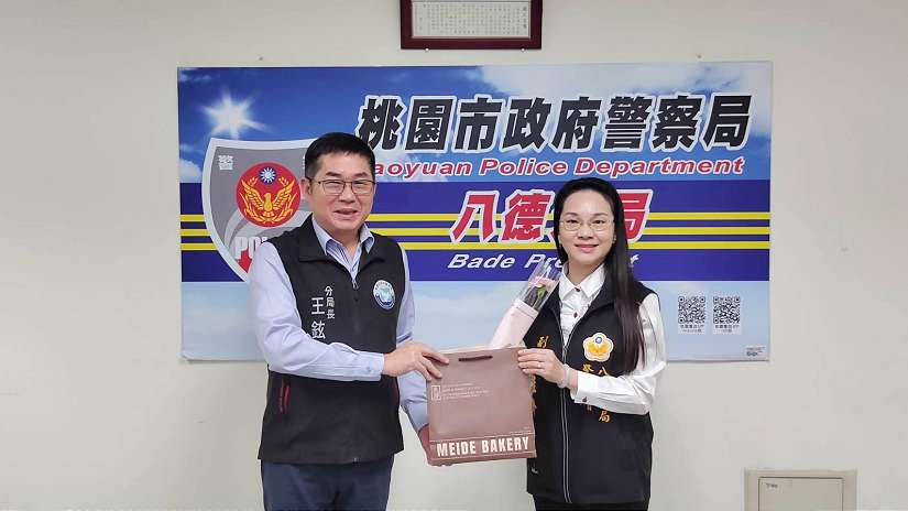 溫馨母親節 八德警分局向媽媽同仁們致敬