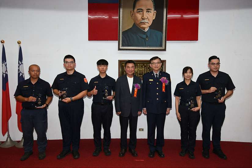 苗警歡慶警察節 盛邀鄉親一同挽袖捐熱血
