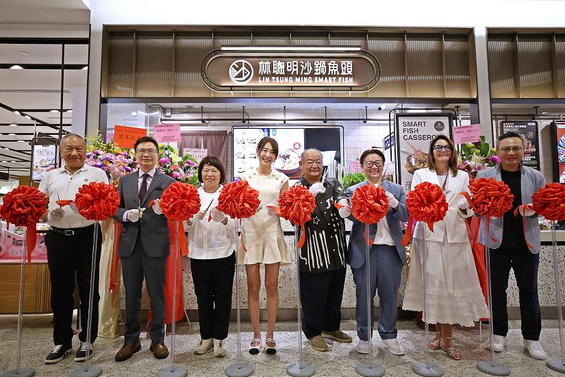產業嘉義隊拓展版圖 林聰明沙鍋魚頭台北101店開幕 黃敏惠市長祝福門庭若市