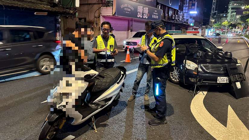 中和警深夜鎖定熱區 打擊改裝噪音車輛