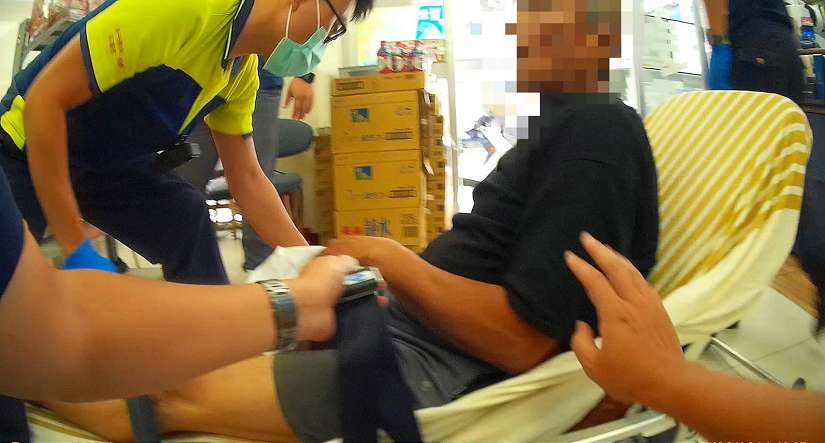 民眾酷暑難耐暈厥  警消協助送醫無大礙