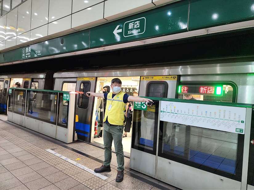 臺北捷運配合公館圓環工程推出捷運優惠措施 15日上班上課首日上午疏運狀況良好