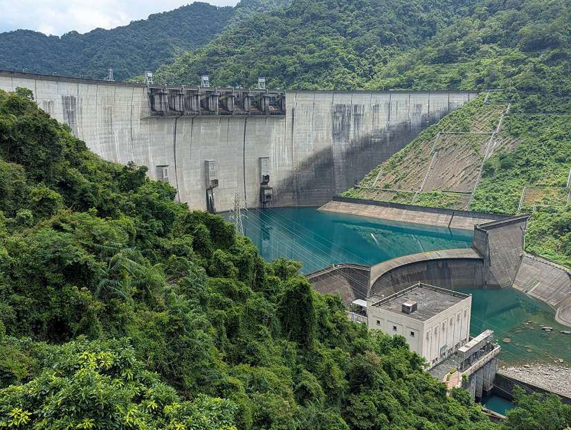 強颱「樺加沙」威脅 翡翠水庫控留37%庫容 可攔蓄500毫米超大豪雨 降低下游洪峰流量