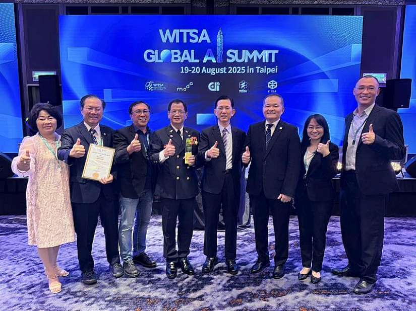 新北市災害系統榮獲 2025WITSA首獎於市政會議獻獎