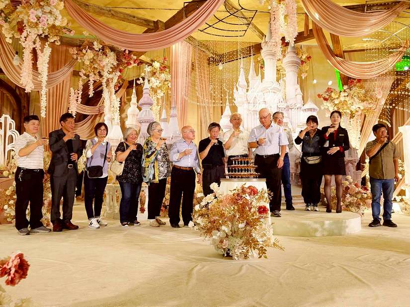 建國假日花市43週年慶 婚藝派對熱鬧登場