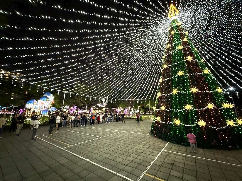 2025屏東聖誕節燈飾搶先看 南臺灣最美聖誕村11月28日閃耀登場