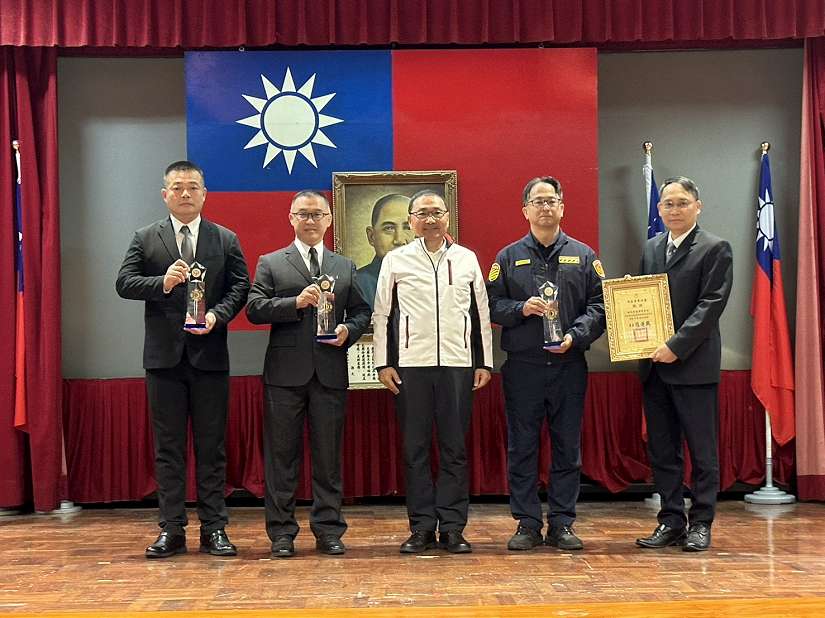 新北市長侯友宜治安會報肯定警民共同守護治安 持續推動各治安工作