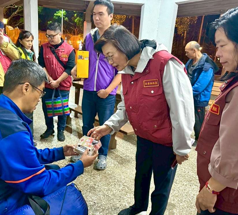 因應溫差與低溫 新北提前啟動街友與獨老關懷