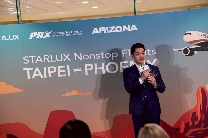 臺北-鳳凰城直飛首航剪綵儀式 蔣萬安：新航線為兩市建立「空中橋樑」