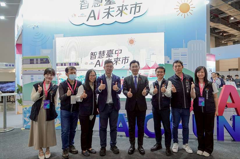 台中「AI未來市」南港開展 吸引泰國兩市長來訪