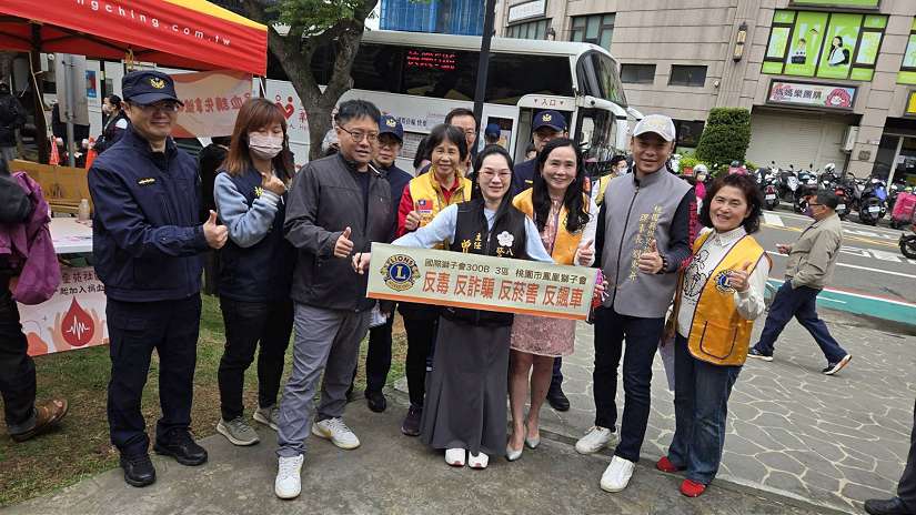 八德警分局響應捐血 反詐、交通宣導活動