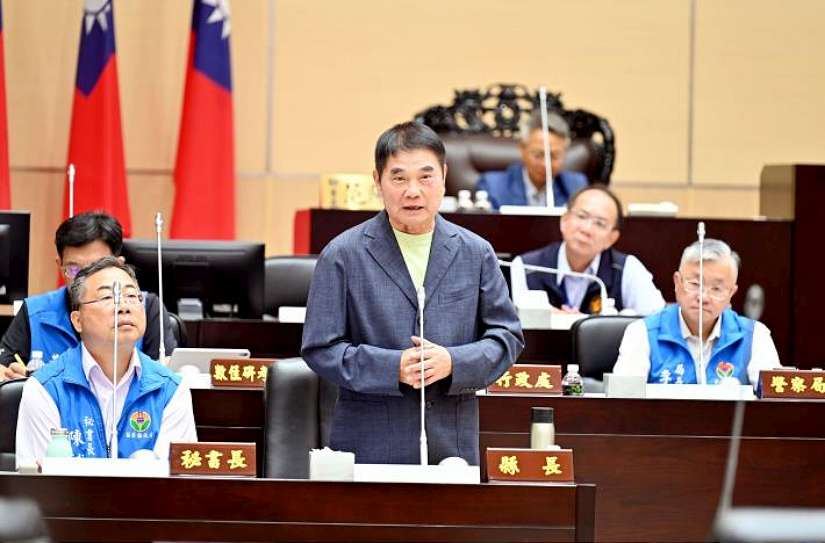 議員關切提高生育津貼進度 縣長鍾東錦：明年元旦起第二胎將提高至5萬