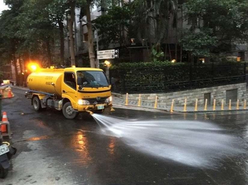 氣溫飆破紀錄38.3度！衛工處日供3萬噸免費回收水抗暑