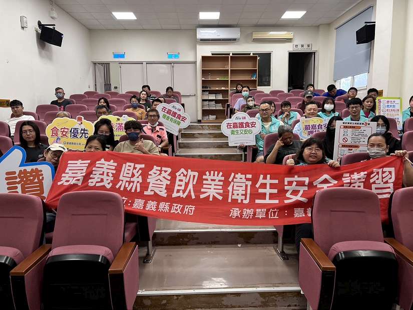 東石海之夏即將登場，嘉義縣衛生局辦講習、加強攤商稽查